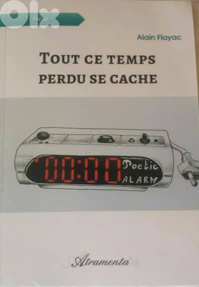 Tout ce temps perdu se cache