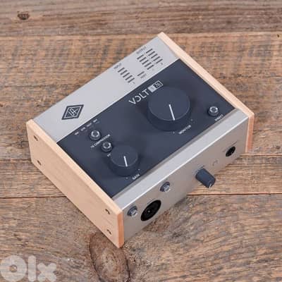 UA Volt 176 USB Interface | Vintage Preamp & Analog Compressor