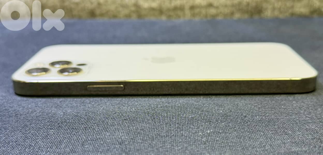 iphone 12 pro gold 256 gb like new 1