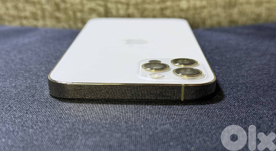 iphone 12 pro gold 256 gb like new 3