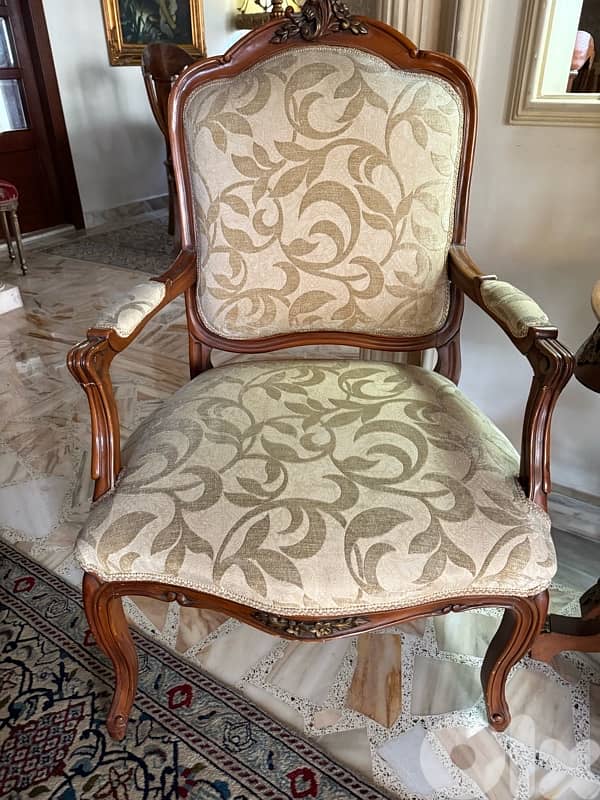 2 sofas beige color 1