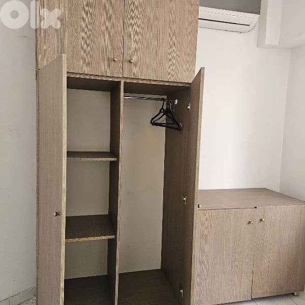 2 beds 120cm w their mattresses 1