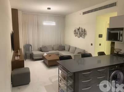 Unique Tower 2Bed Apartment For Rent - Gym/ Pool