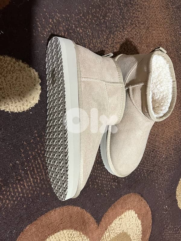 snow boots 2