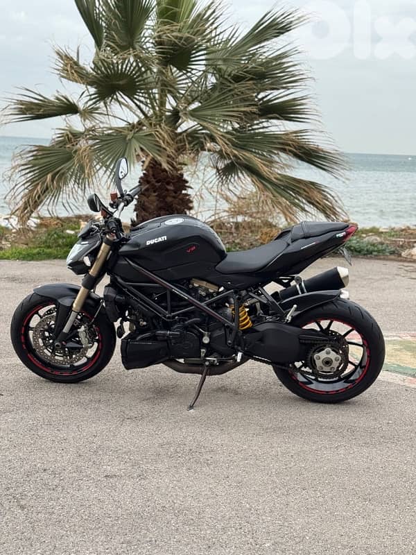 Ducati Streetfighter 848 4