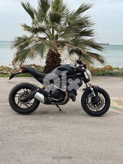 Ducati monster 797
