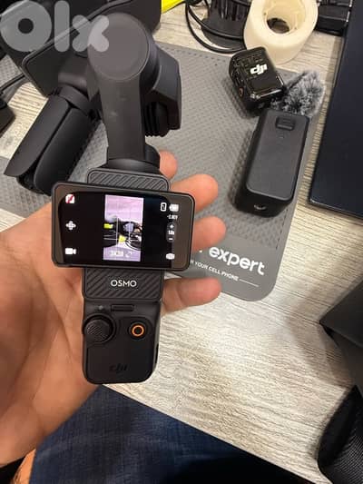 DJI Osmo Pocket 3 Creator Combo – Compact Camera + Creator Kit