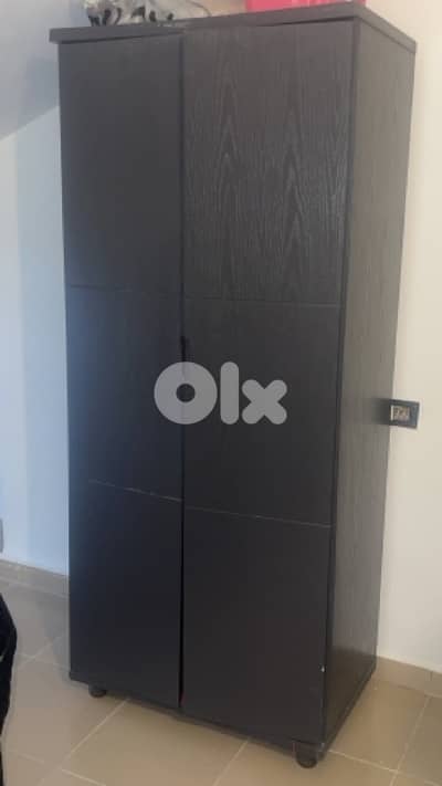 خزانة درفتين