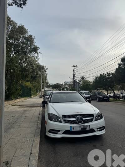 Mercedes-Benz C-Class 2011