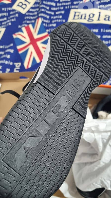 unwanted gift from Dubai  wrong size latest price model 3