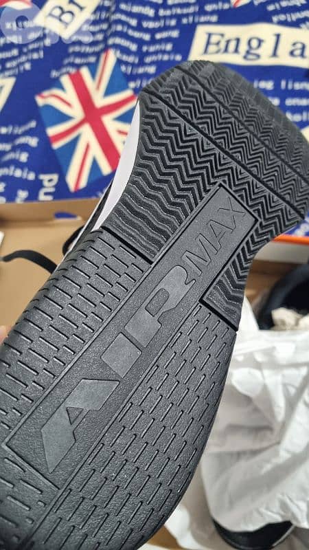 unwanted gift from Dubai  wrong size latest price model 13