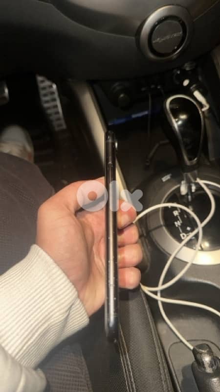 Xr , 128Gb 76%Battery 2