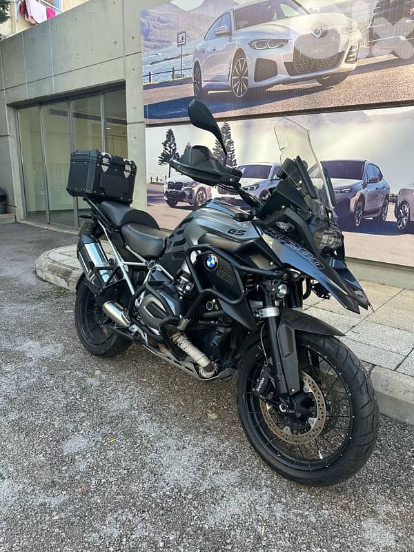 1200 GS -2014 - black - Grey 1