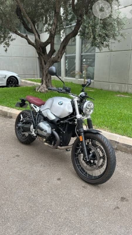 R Nine T Scrambler -2021 1