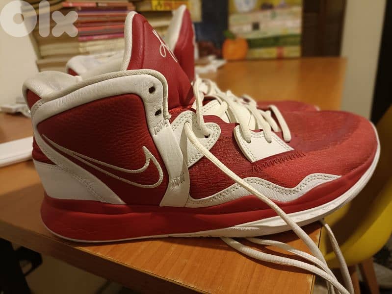 Kyrie Infinity Basketball Shoes 1