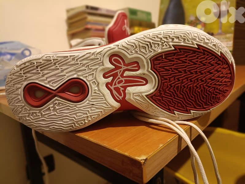 Kyrie Infinity Basketball Shoes 2