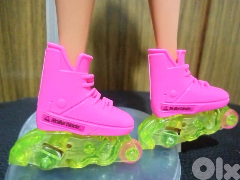 ROLLERBLADE Barbie Mattel91 Rare vintage +own Roller shoes great doll 5