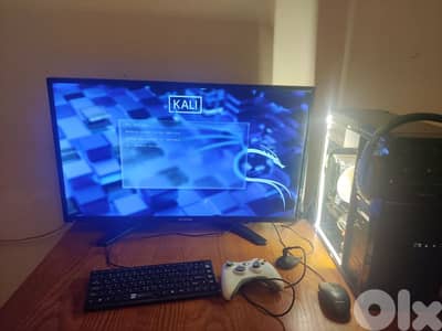 pc للبيع موجود صيدا