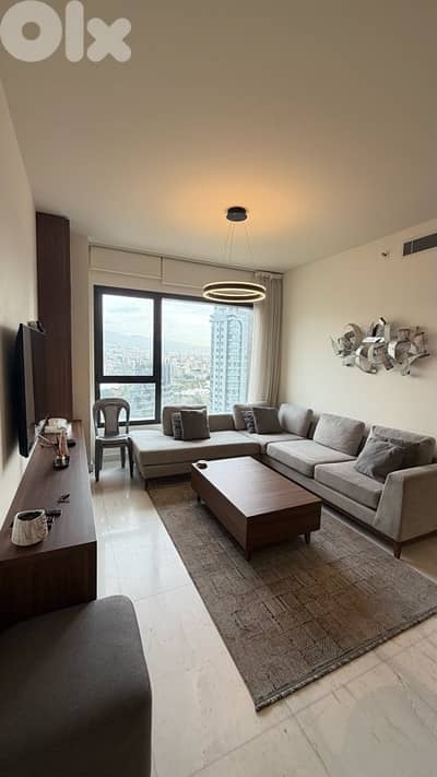 Unique Tower 2Bed Apartment For Rent - Gym/ Pool