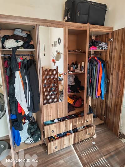 خزانة غرفة نوم ٤ درف