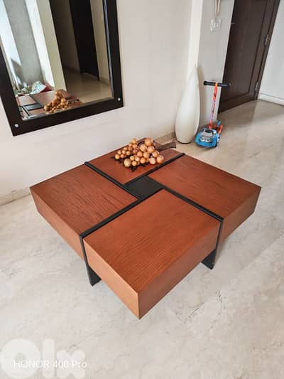 طاولة صالون