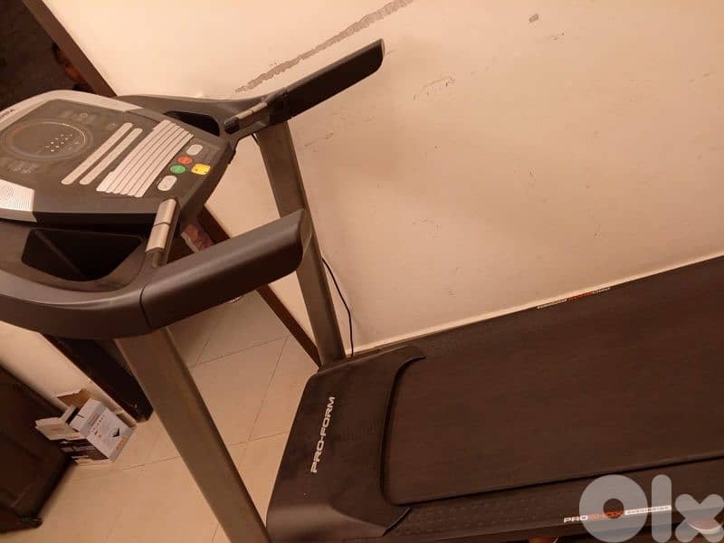 treadmill in Excellent Condition 1