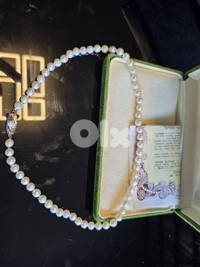 SAKATA PEARL. Necklace and bracelet.