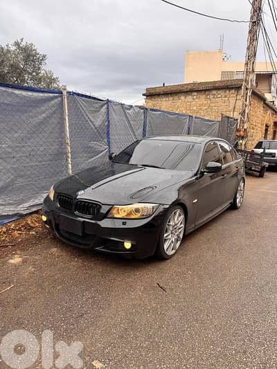 BMW e90  2011