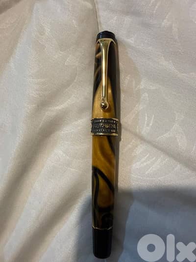 as new intact aurora pen