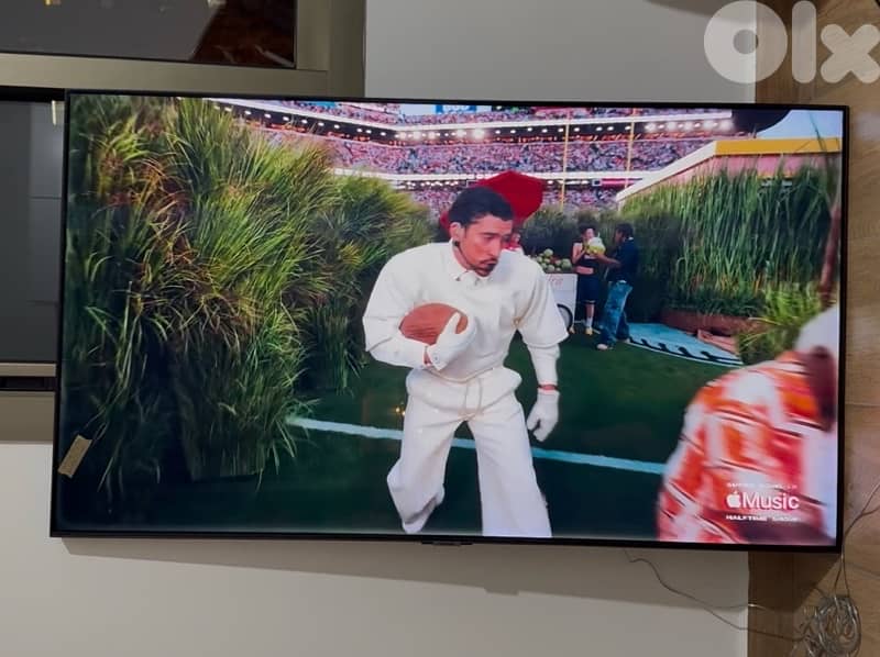 Samsung Qled 55" smart TV (used) 1