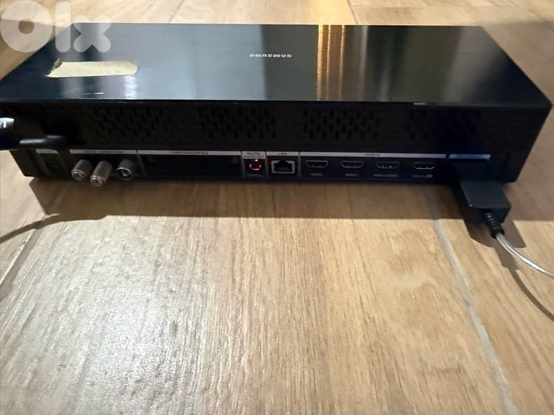 Samsung Qled 55" smart TV (used) 4