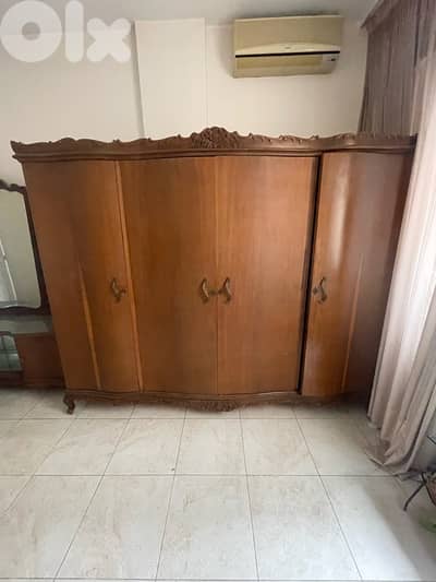 غرفة نوم انتيك للبيع