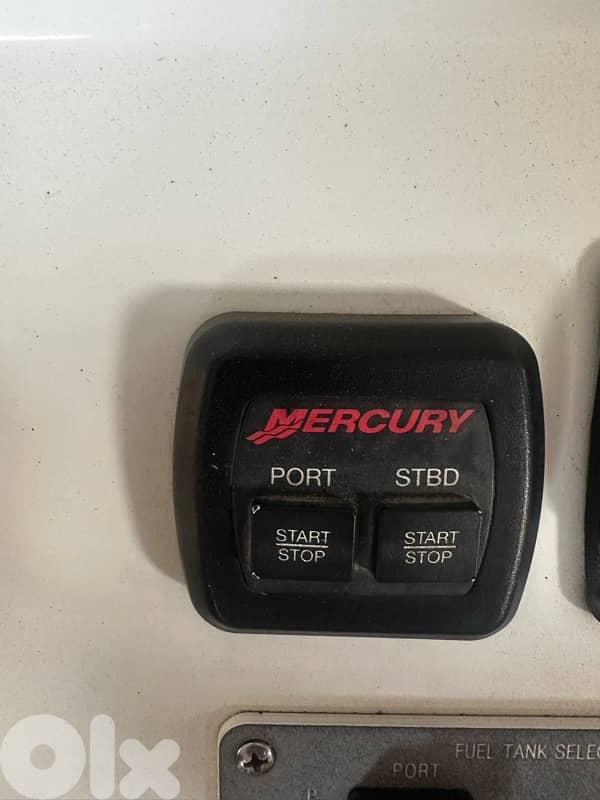 Twin Mercury Verado 300hp V6 4