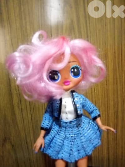 UPTOWN GIRL LOL OMG wearing her own wears +her own shoes great doll=32