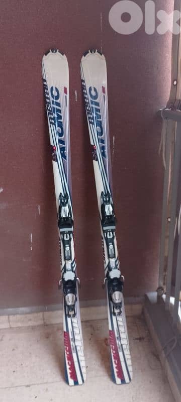 Atomic metron magnesium with poles