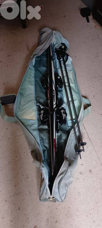 Atomic metron magnesium with poles 8