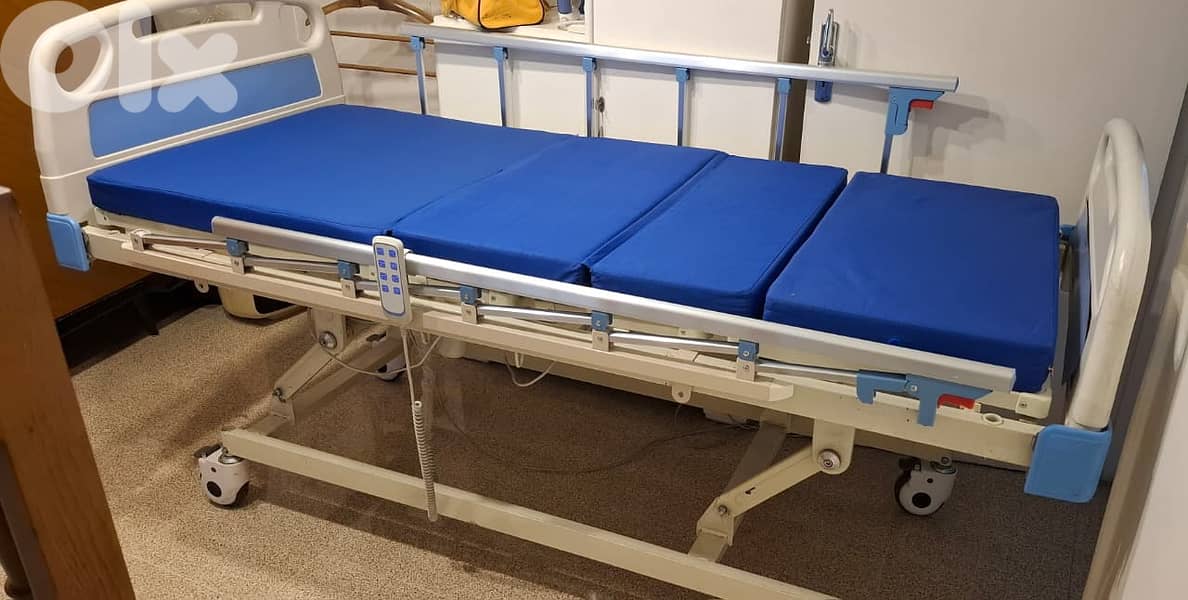 Electric hospital bed/HomeCare bed 3