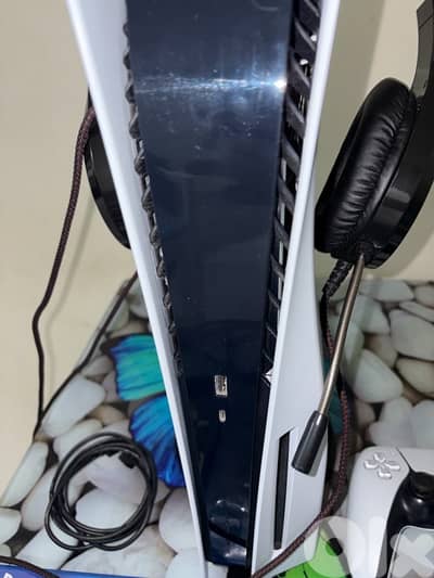 mint clean used  ps5 with a bunch of accessories and games