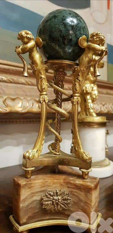 Grand Tour Style Gilt Bronze Putti Garniture with Malachite & Onyx 4