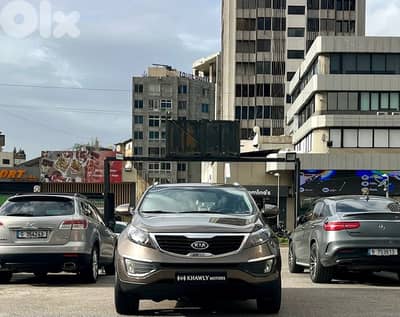 Kia Sportage 2.0L 4WD!!