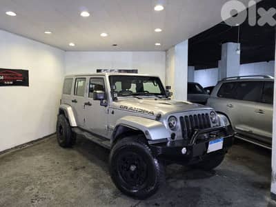 2014 Jeep Wrangler Sahara GCC Specs Fully Loaded Excellent Condition!