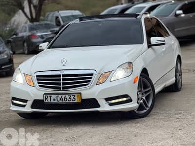 E350 model 2013 Panoramic super clean