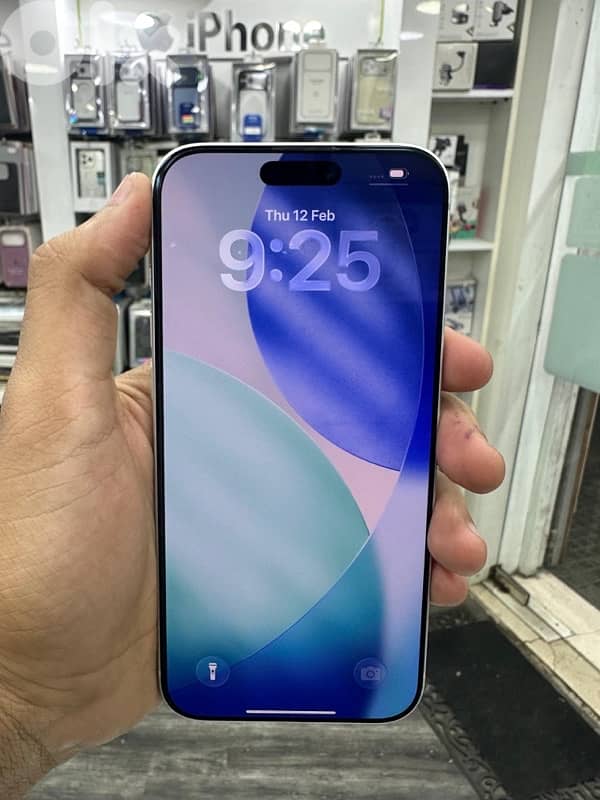 17 pro max 256g 1 sim silver like new 1