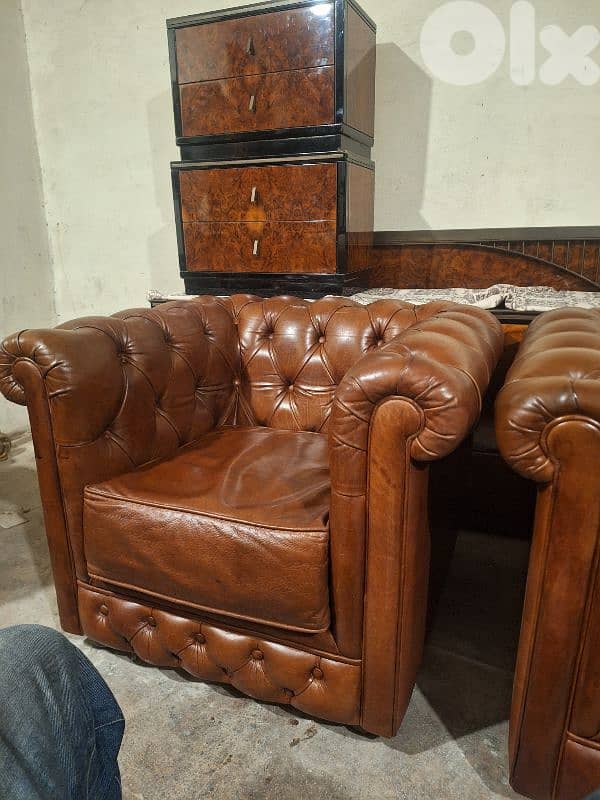 two pieces of chesterfield genuine leather original England 3