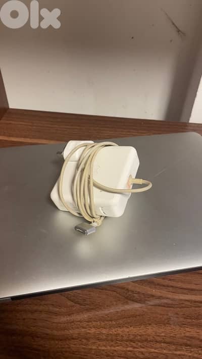 For Sale: MacBook Pro 13” with magsafe charger