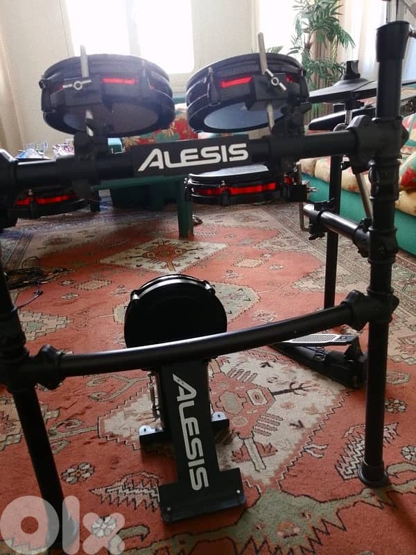 ELECTRIC DRUMS ALESIS DM10 1