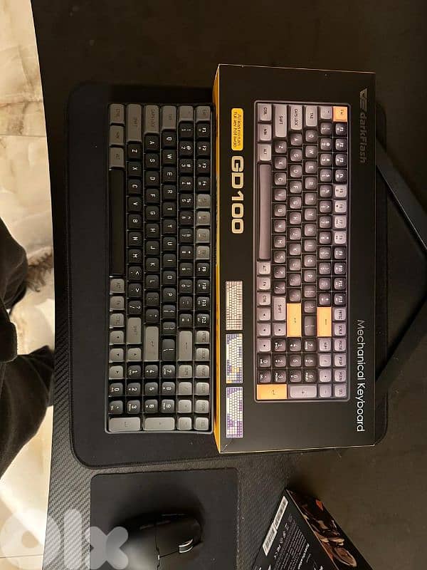 Keyboard and mouse used like new 1