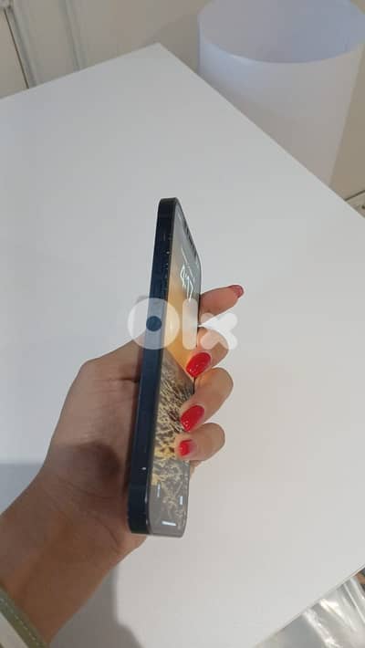 Iphone 12 68% battery