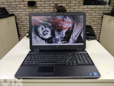 Laptop Dell i5 with Vga