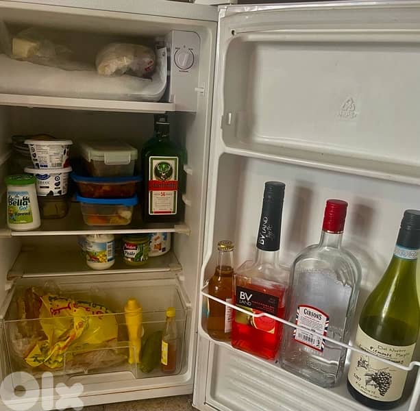 mini fridge 1